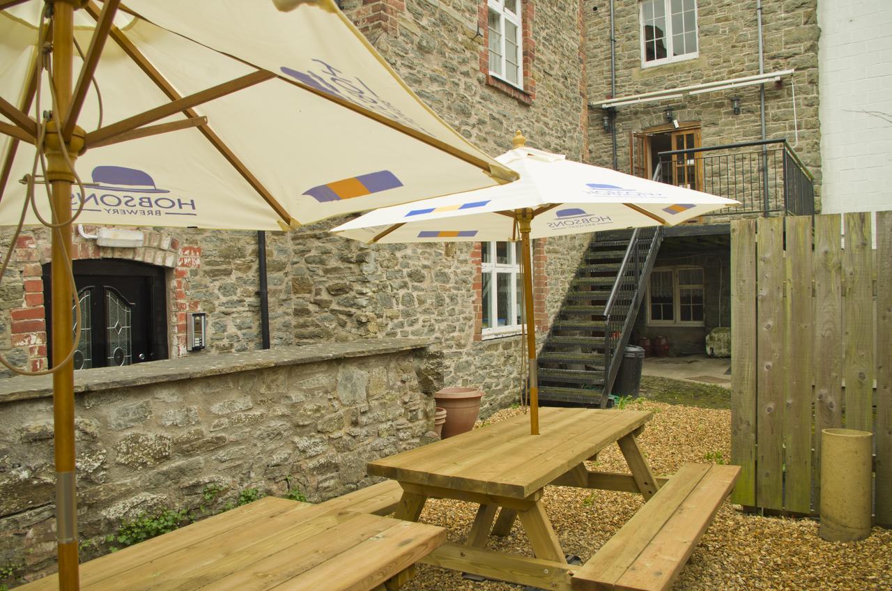 The Red Lion Bed & Breakfast Knighton  Exterior photo